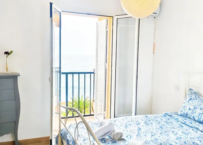 Cerca De La Playa Apartment *